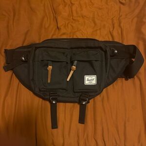 Herschel Eighteen Black